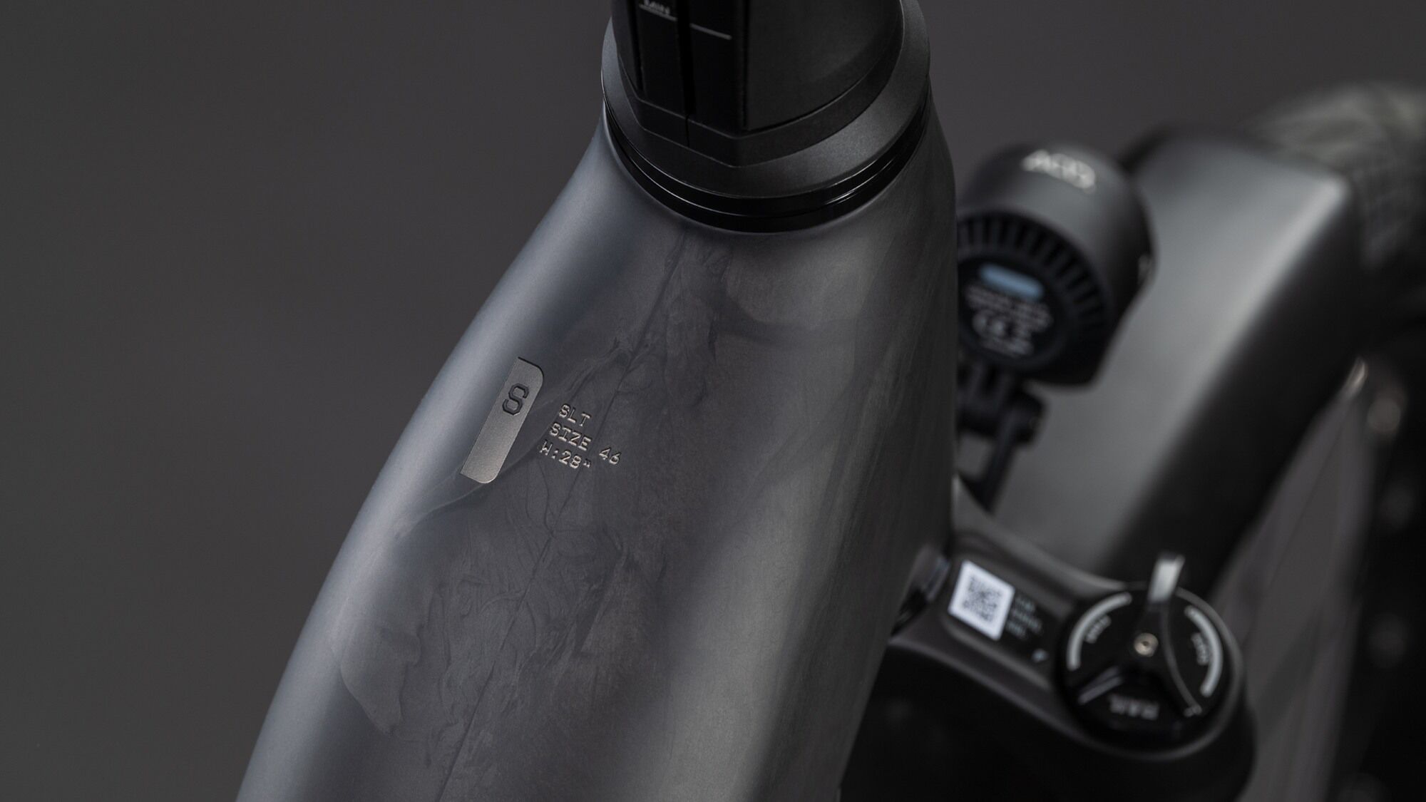 KATHMANDU HYBRID ONE11 HPC SLT 800 CARBON/SILVERDUST - Image 2