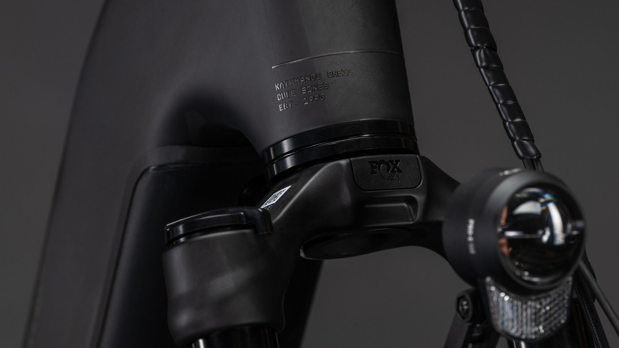 KATHMANDU HYBRID ONE11 HPC SLT 800 CARBON/SILVERDUST - Image 6